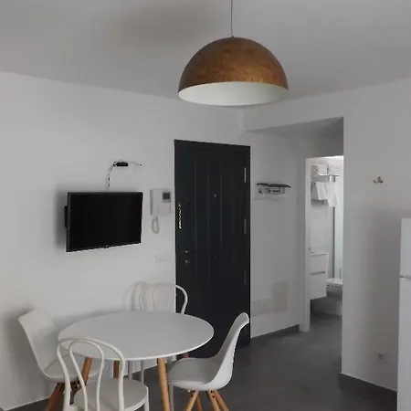 The Blue Corner Otel *